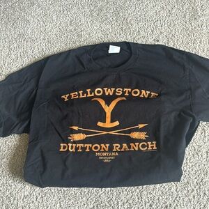 Yellowstone T-shirt large